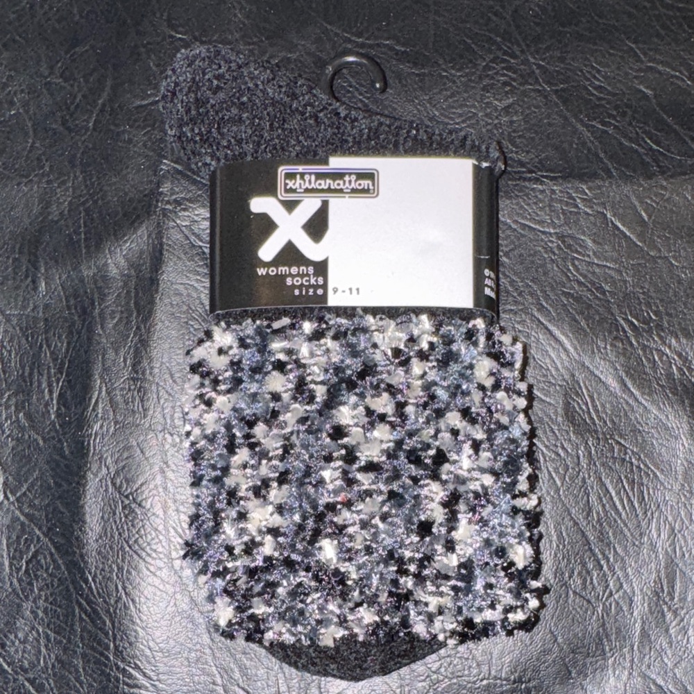 Xhilaration Women's Fuzzy Speckled Lounge Socks - Black, Gray & White, NEW (CL)